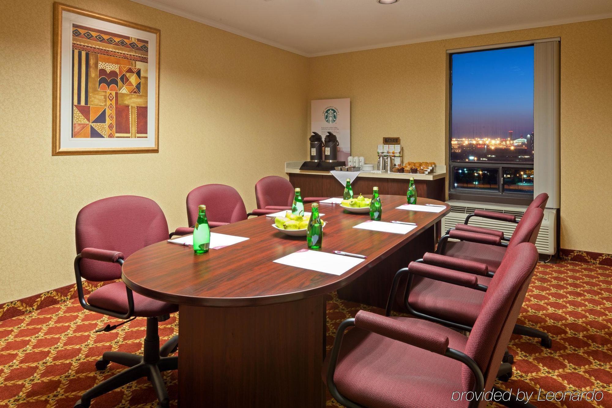 Crowne Plaza Toronto Airport By Ihg Hotell Exteriör bild